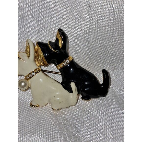 An Enameled Scottish Terrier Brooch Pin Scotty Dog Rhinestone Vintage - Picture 3 of 6
